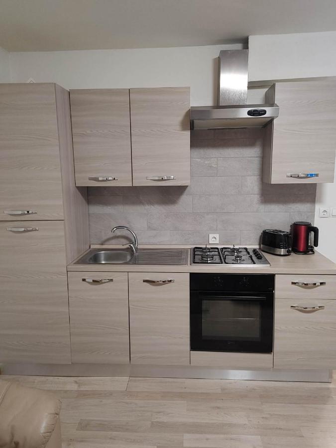 Tomy Apartment Koper Ngoại thất bức ảnh